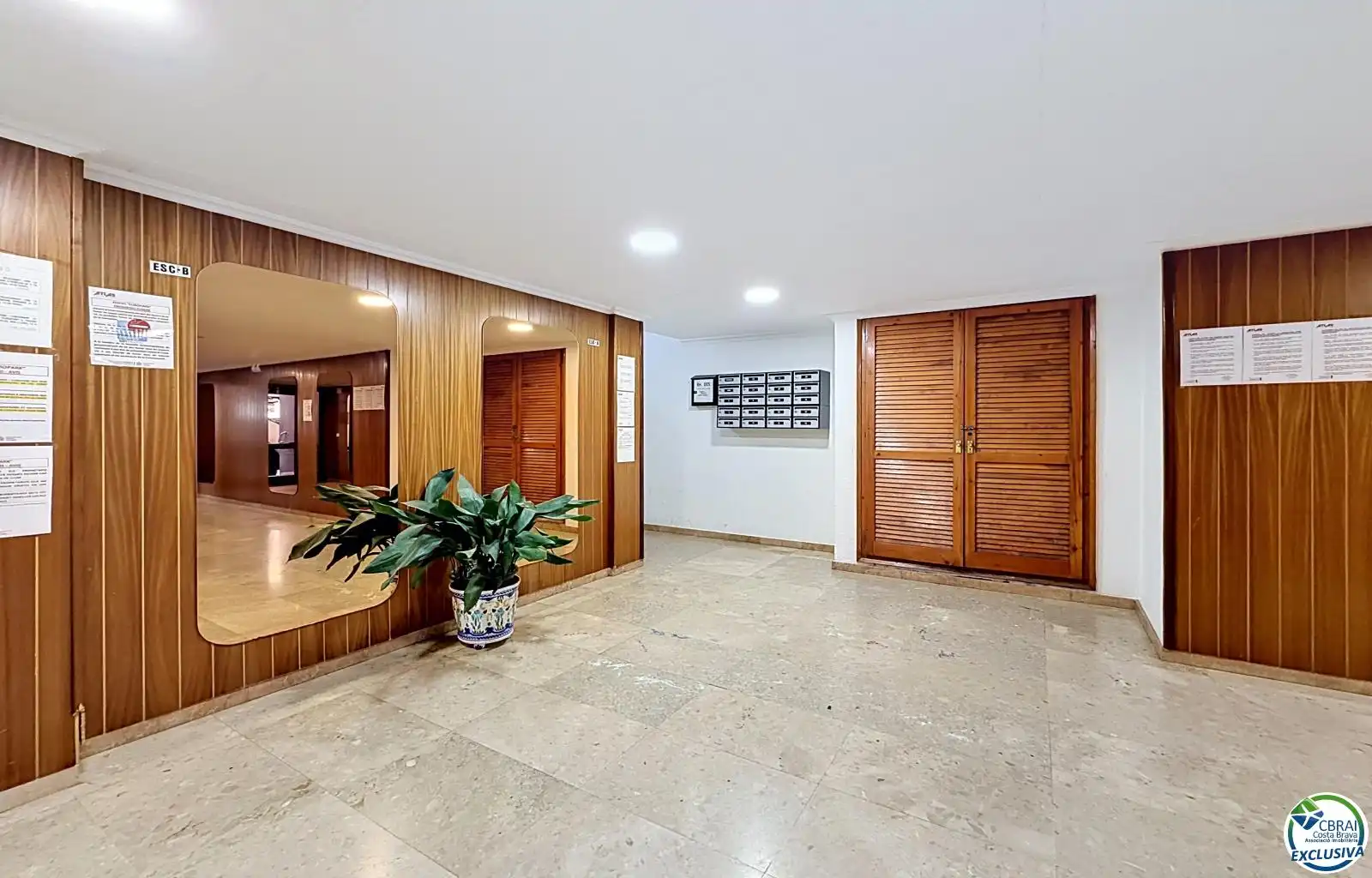 Flat for sale in Roses  with Air Conditioner, Terrace and Furnished