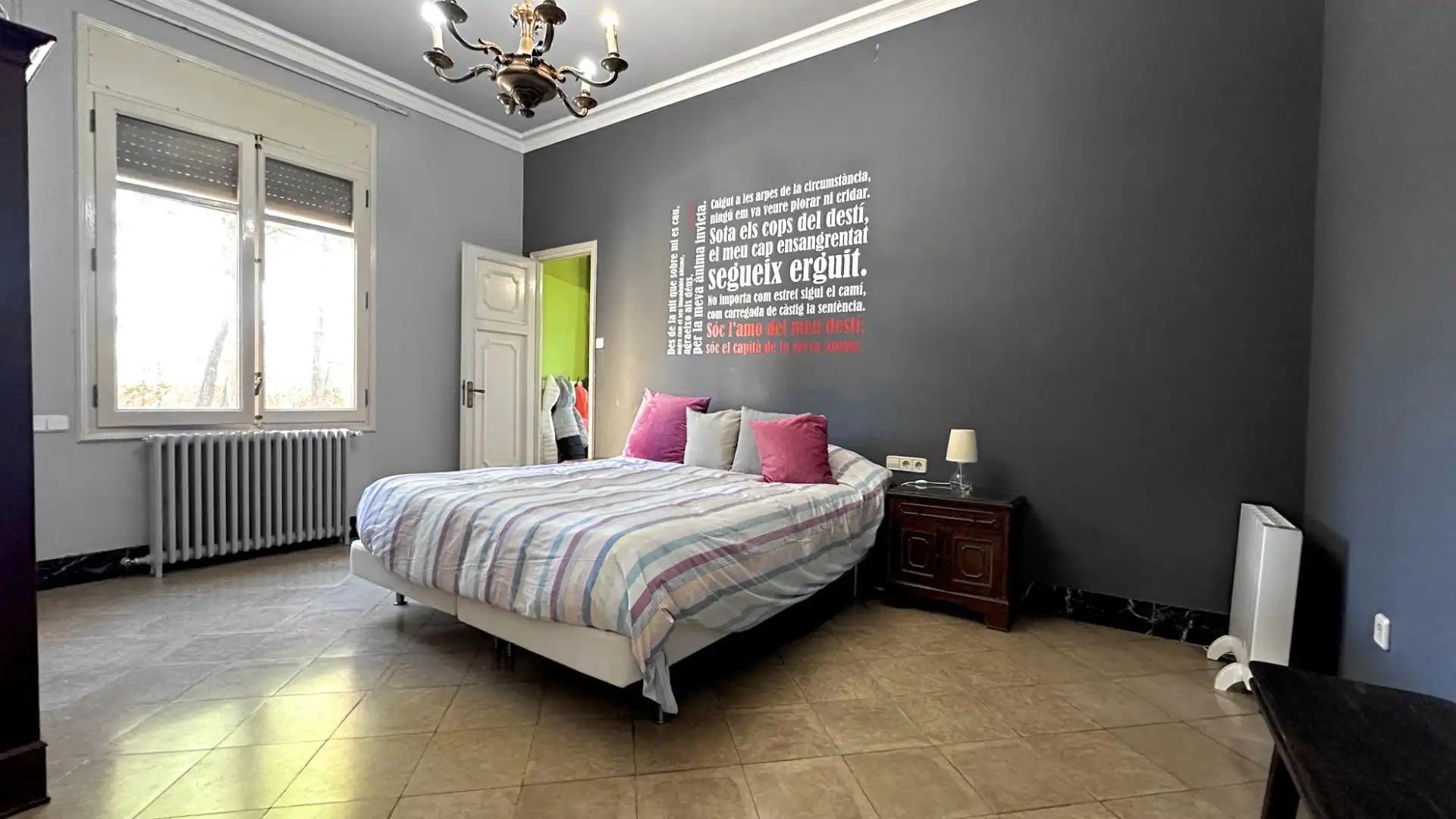 Habitación de Casa o chalet en venta en Terrassa con Aire acondicionado, Calefacción y Jardín privado