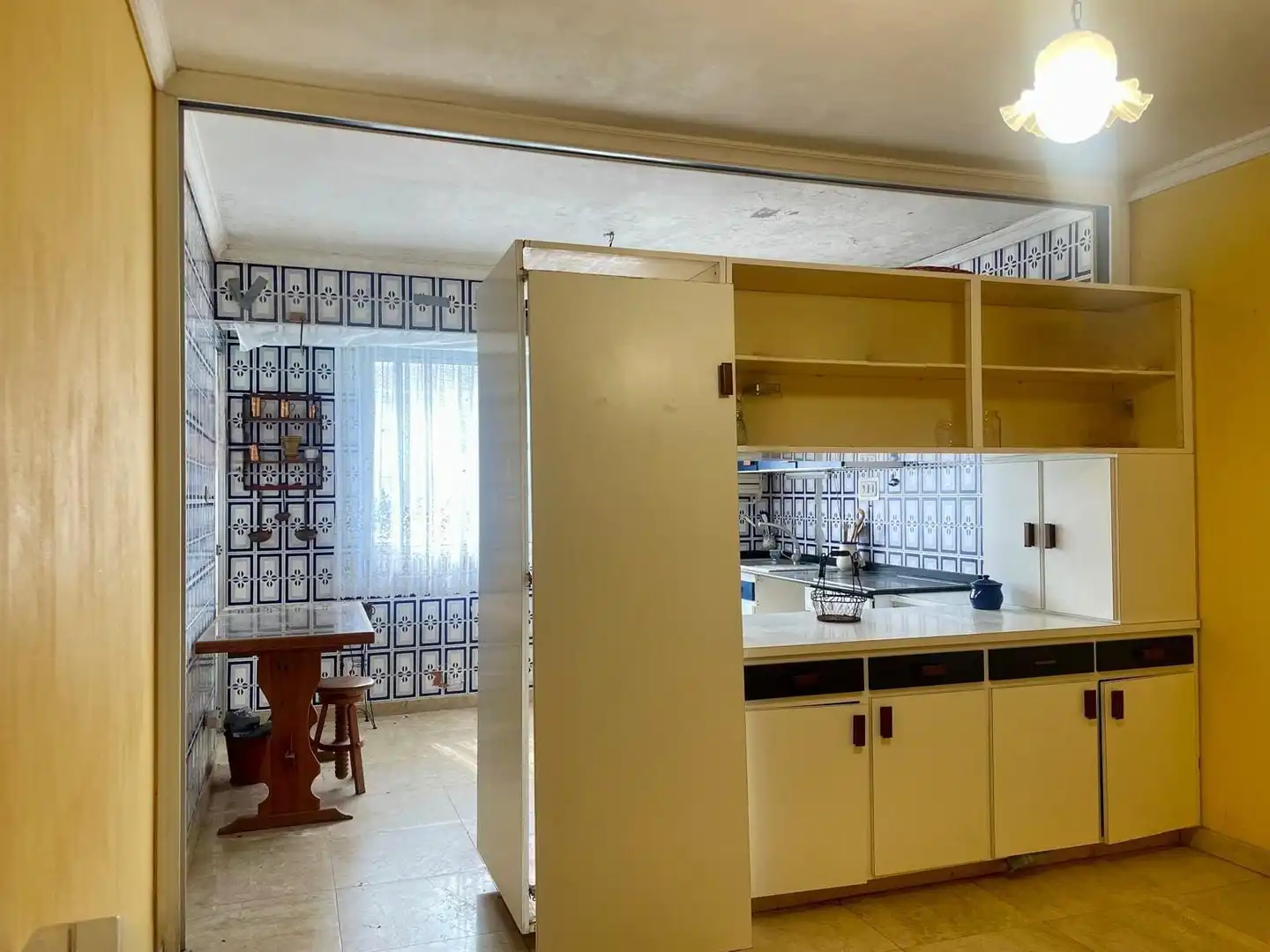 Cuina de Pis en venda en Ferrol amb Calefacció