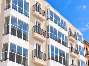 Piso de obra nueva con balcón en venta en Calle San Juan 22