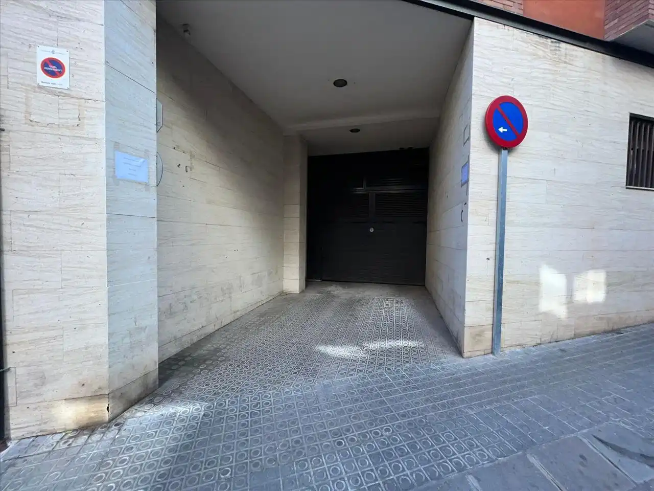 Parking of Garage for sale in Manresa
