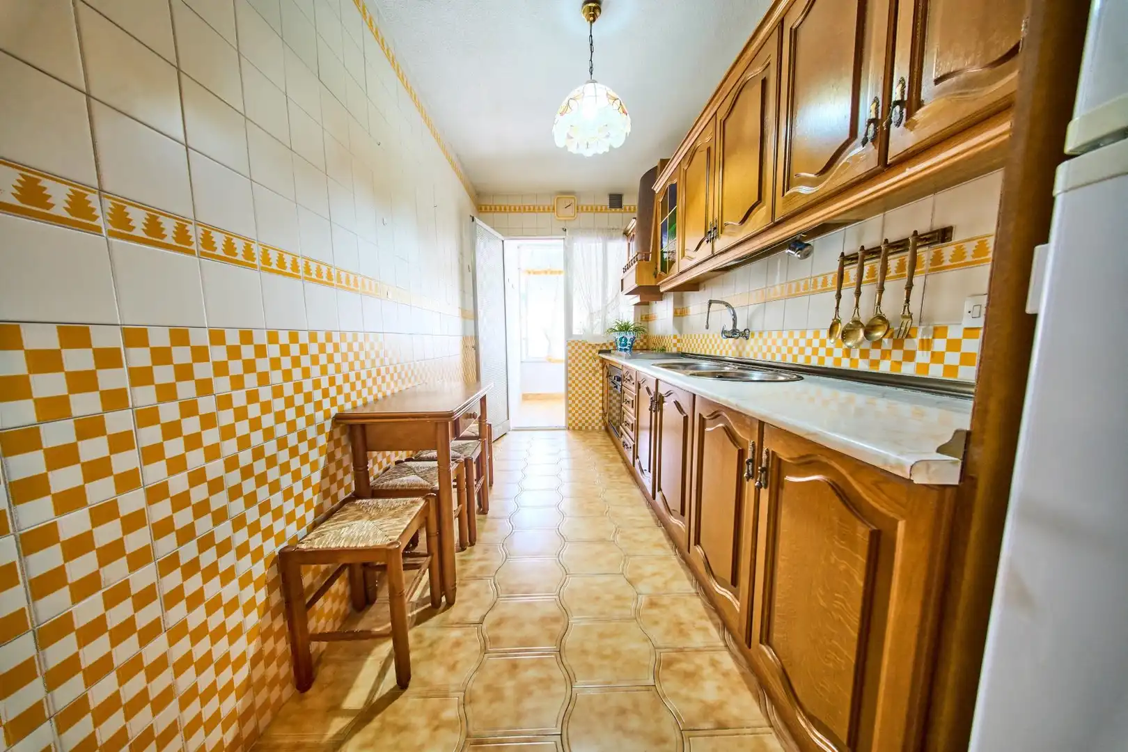 Kitchen of Flat for sale in Granada
