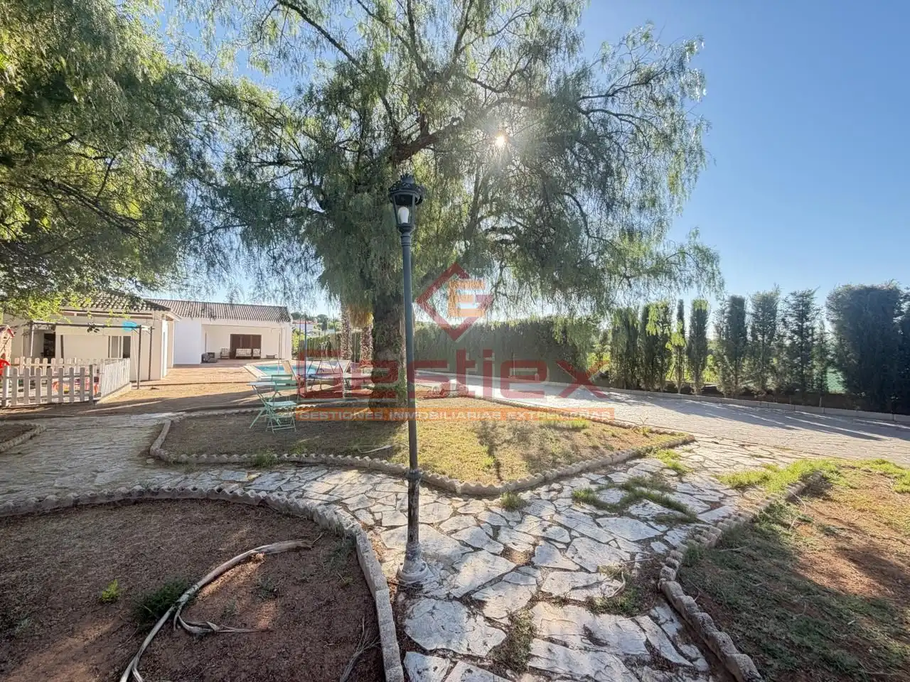 Vista exterior de Casa o chalet en venta en Almendralejo