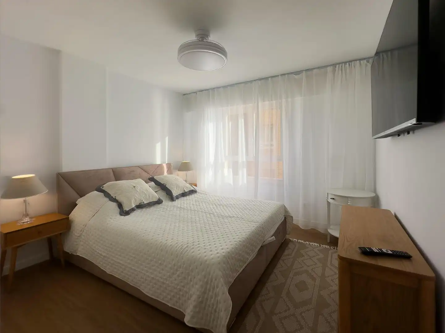 Schlafzimmer von Wohnungen zum Verkauf in Torrevieja mit Klimaanlage, Heizung und Möbliert