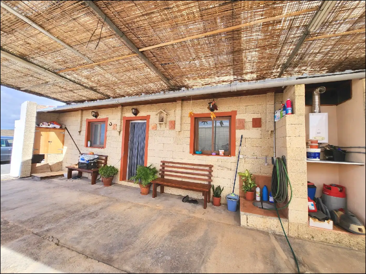 Vista exterior de Finca rústica en venda en Arico amb Terrassa i Moblat