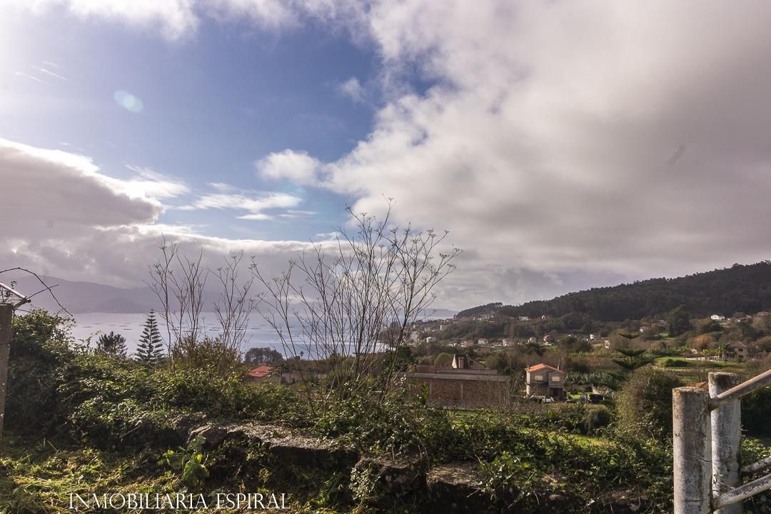 Vista exterior de Casa o xalet en venda en Poio amb Jardí privat i Terrassa