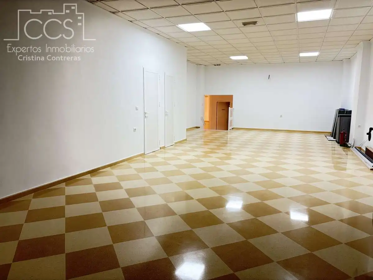Geschaftsraum zur Miete in Almonte