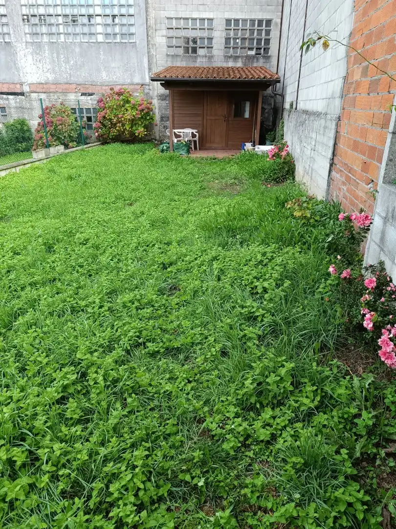 Maisonette zum Verkauf in Calle CASTRON DOURO, Ensanche - Sar