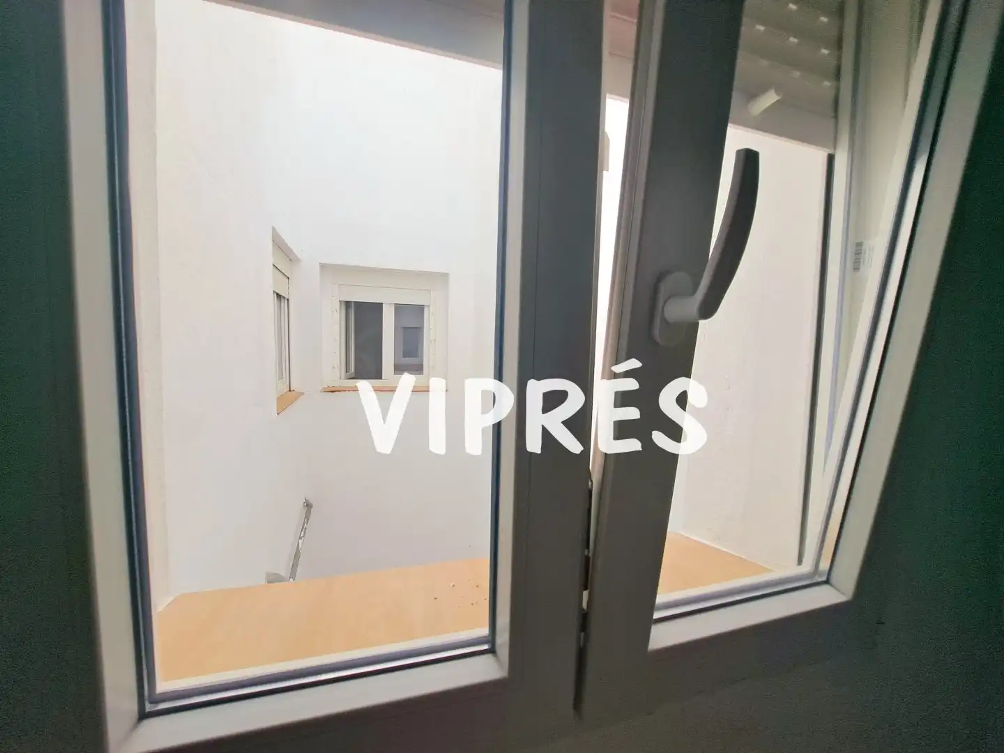 Schlafzimmer von Wohnung zum Verkauf in Mérida mit Klimaanlage, Terrasse und Abstellraum