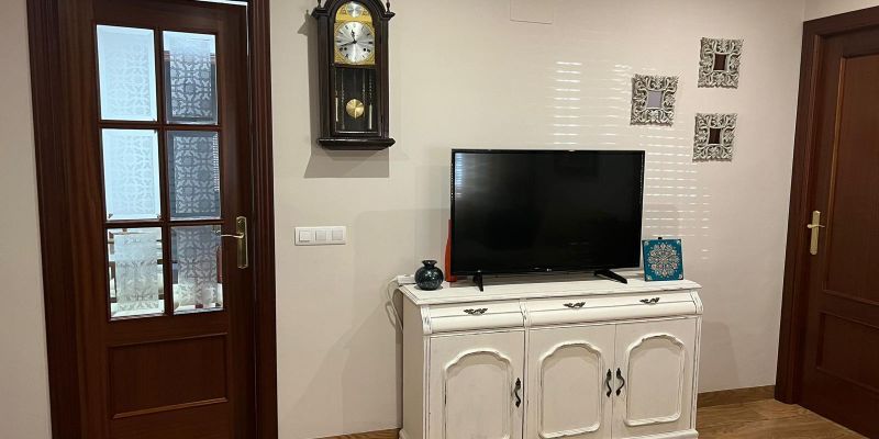 Sala d'estar de Casa o xalet en venda en Posadas amb Aire condicionat, Terrassa i Moblat