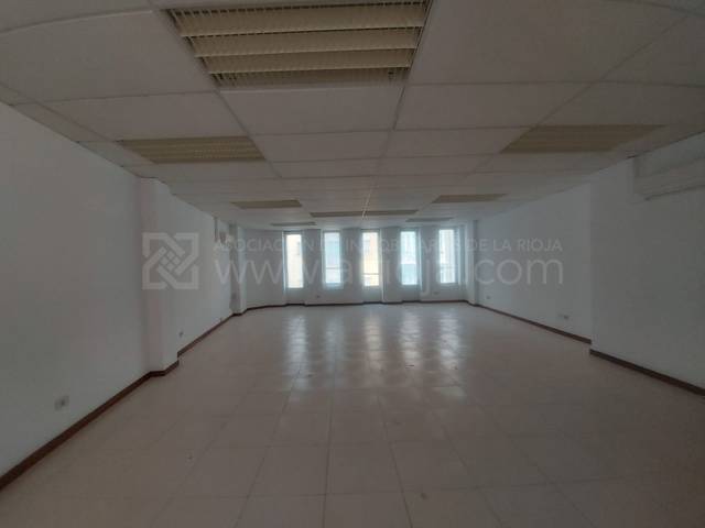 Oficina en Venta en Portugal en Casco Antiguo