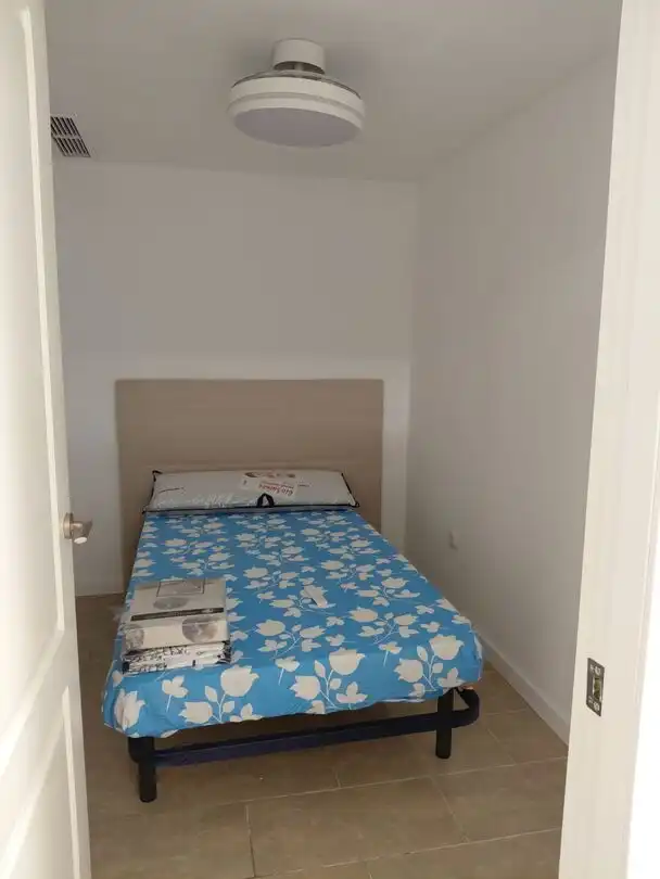 Schlafzimmer von Wohnung zur Miete in Playa Poniente