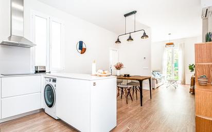Kitchen of Flat for sale in  Madrid Capital  with Air Conditioner, Heating and Storage room