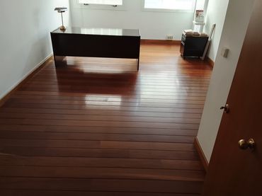 Office space with lift for sale in Rafaela Ybarra Kalea