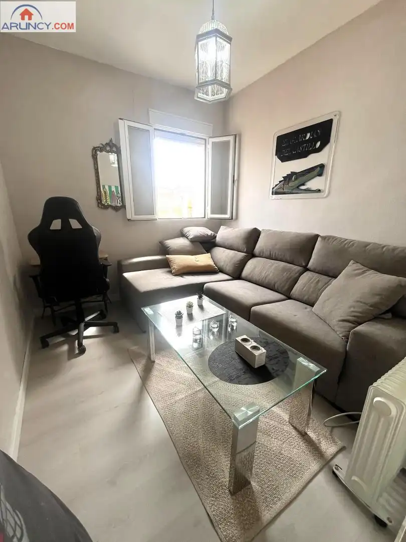 Sala de estar de Piso en venta en Alcalá de Guadaira con Aire acondicionado, Terraza y Trastero