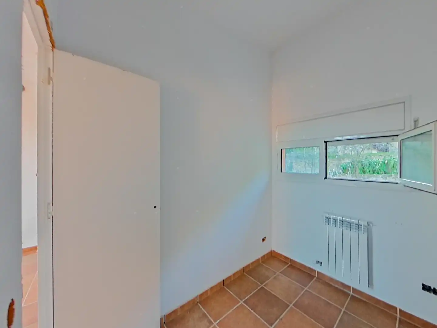 Bedroom of Houses for sale in Montagut i Oix