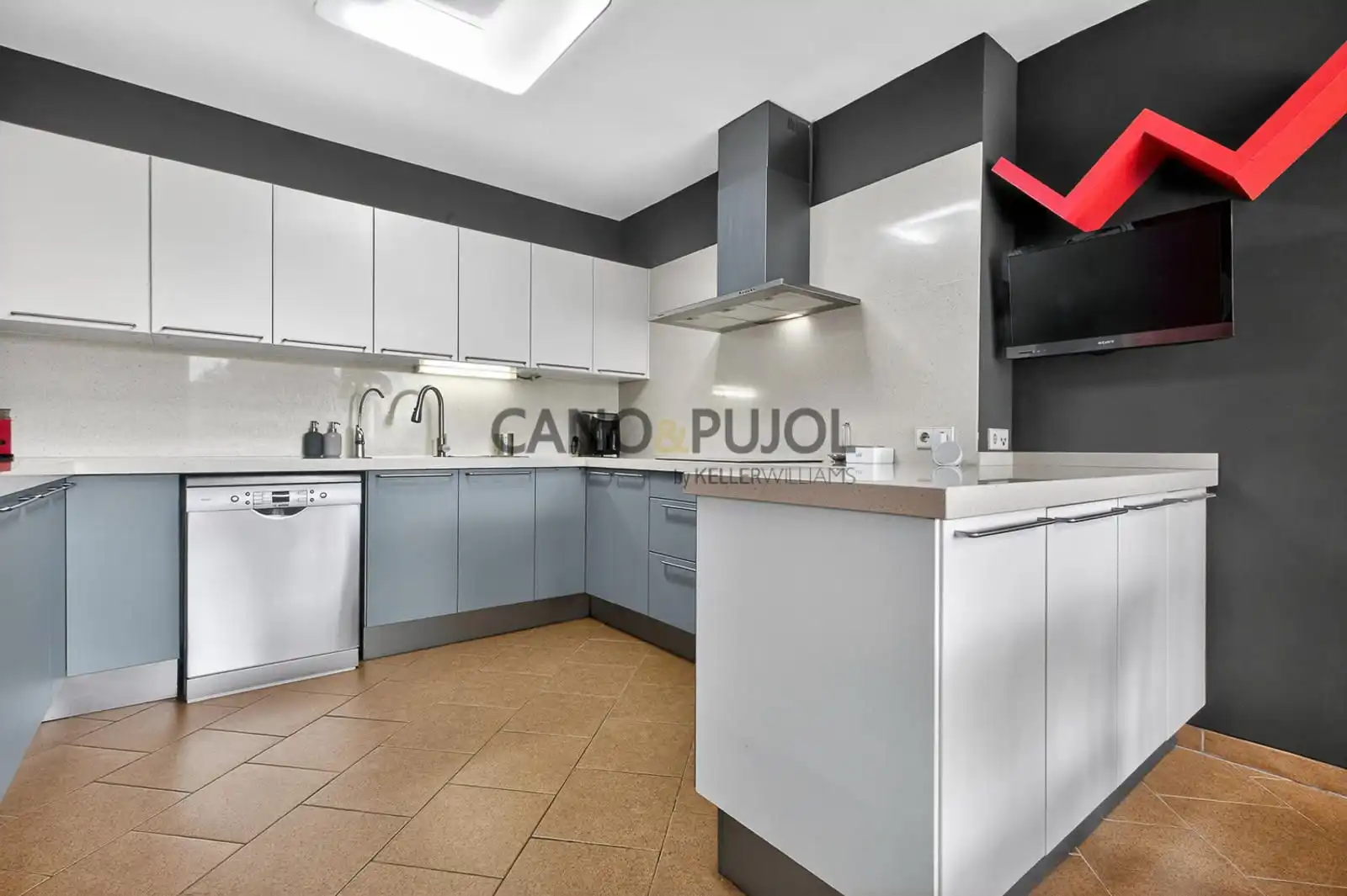 Kitchen of Houses for sale in Terrassa  with Air Conditioner, Heating and Terrace