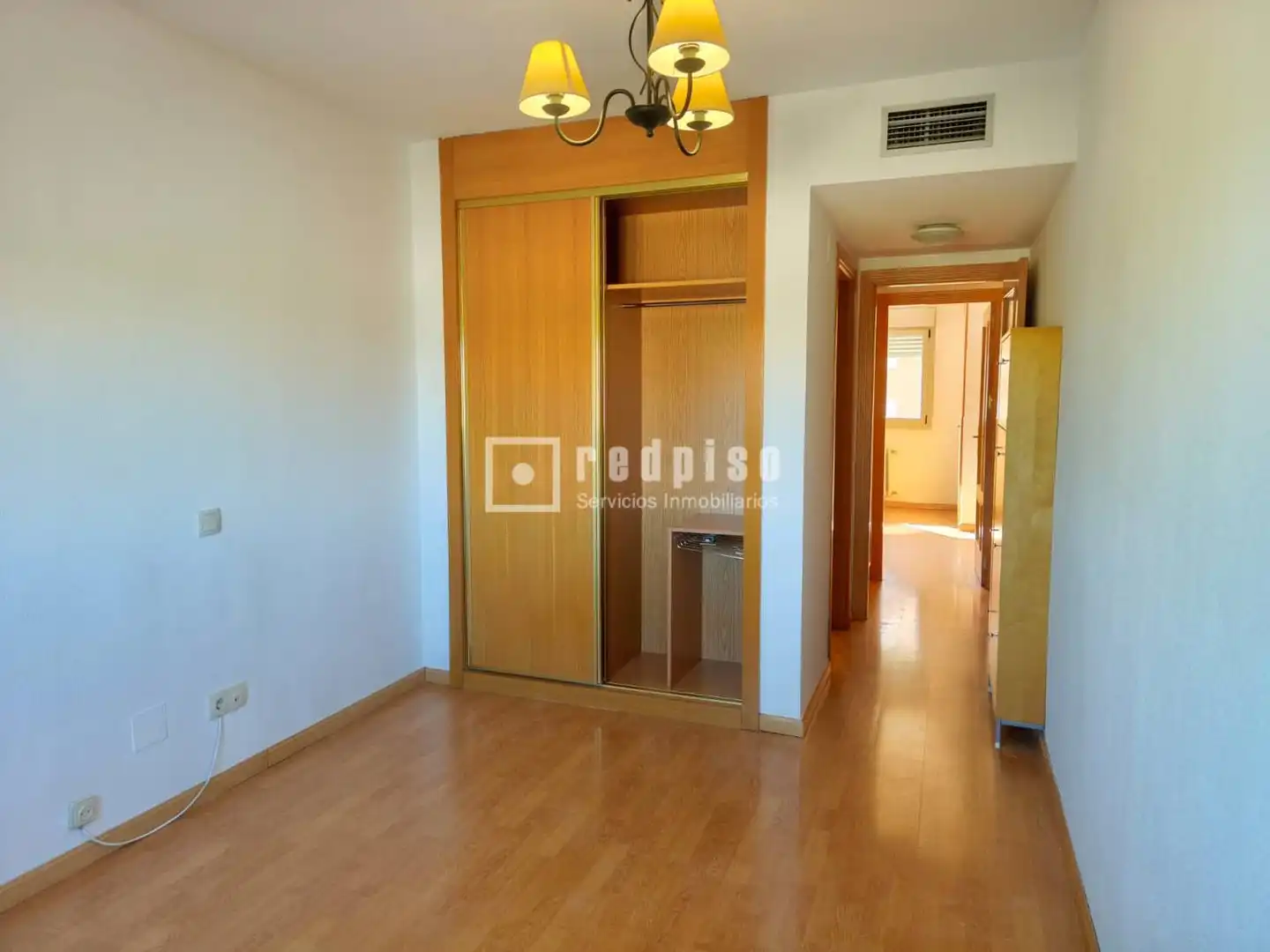 Schlafzimmer von Wohnung zur Miete in Hortaleza