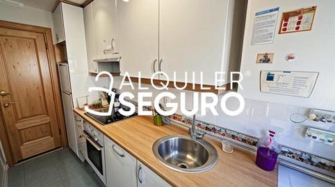 Photo 4 of Flat to rent in Humanitarias, Vista Alegre, Madrid