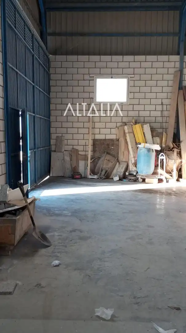 Nave industrial en venta en Osa de la Vega