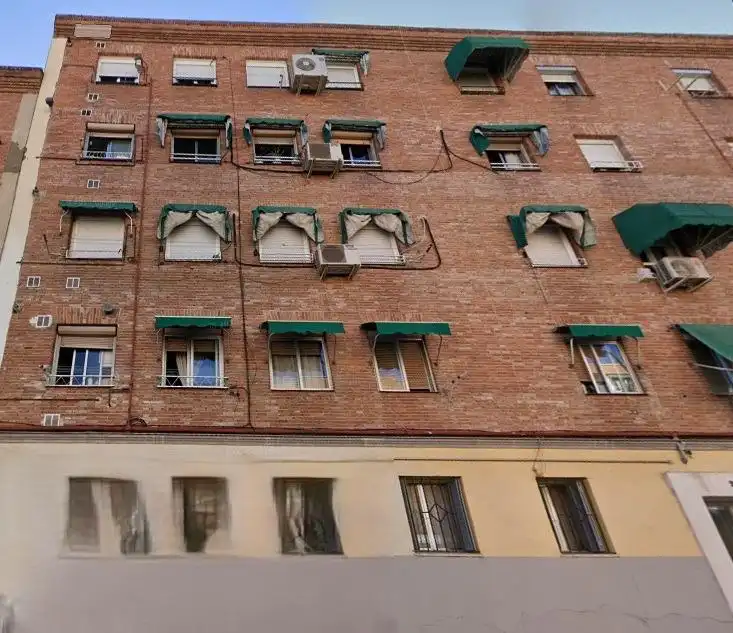 Vista exterior de Piso en venta en Madrid