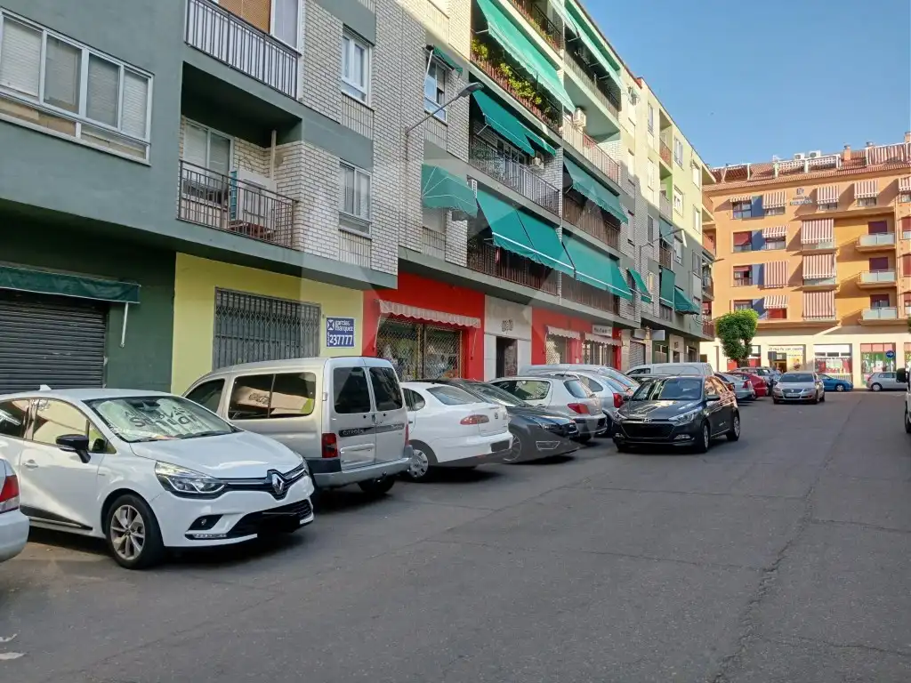 Local comercial en venda a Calle Luis y Carlos Pla