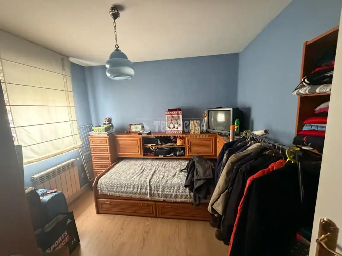 Habitación de Piso en venta en Madrid con Calefacción