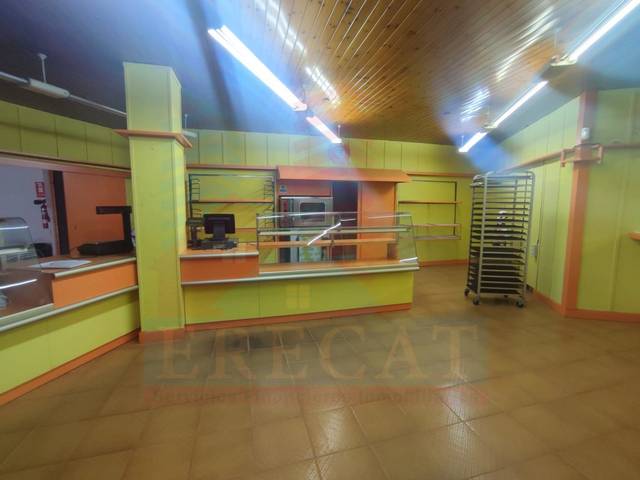 Local comercial en Venta en N/A en Ciutat Meridiana