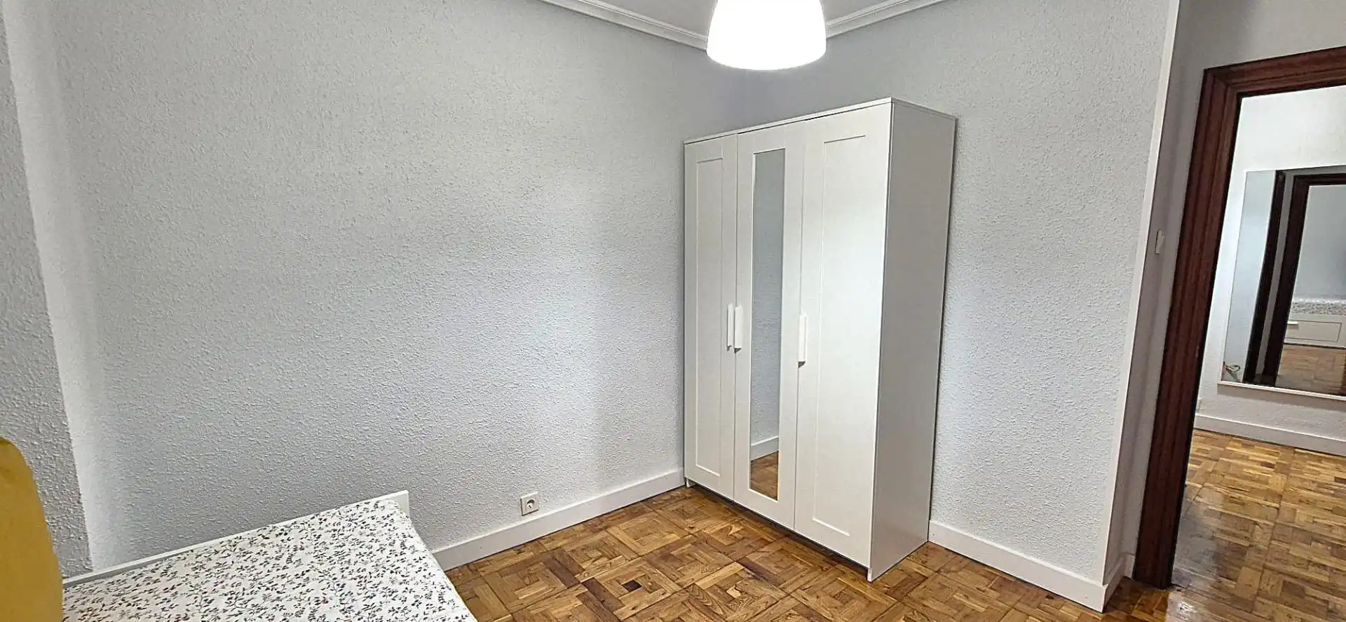 Habitación de Piso de alquiler en Santander con Calefacción y Amueblado