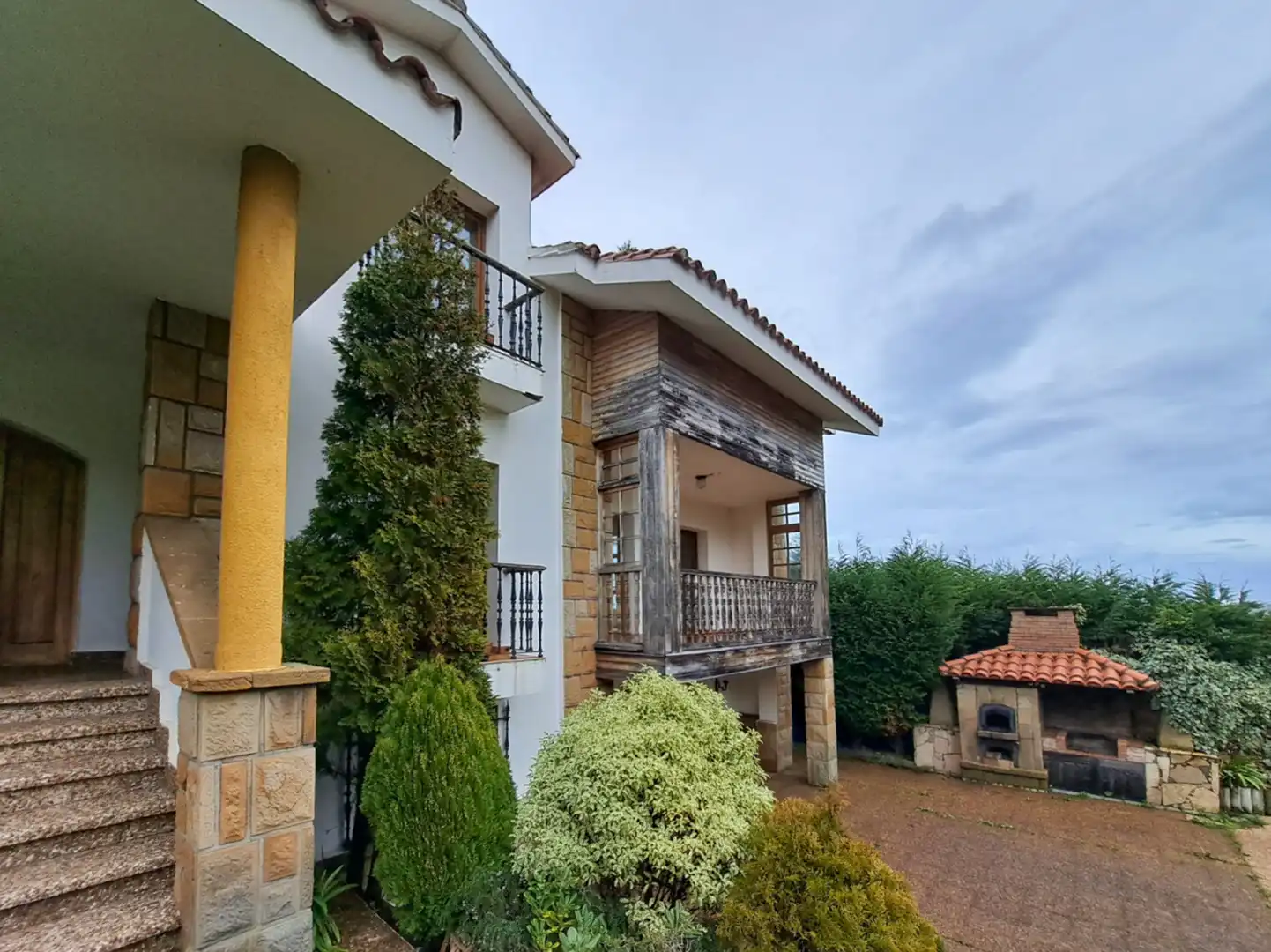Exterior view of Houses for sale in Castrillón  with Heating, Private garden and Parquet flooring