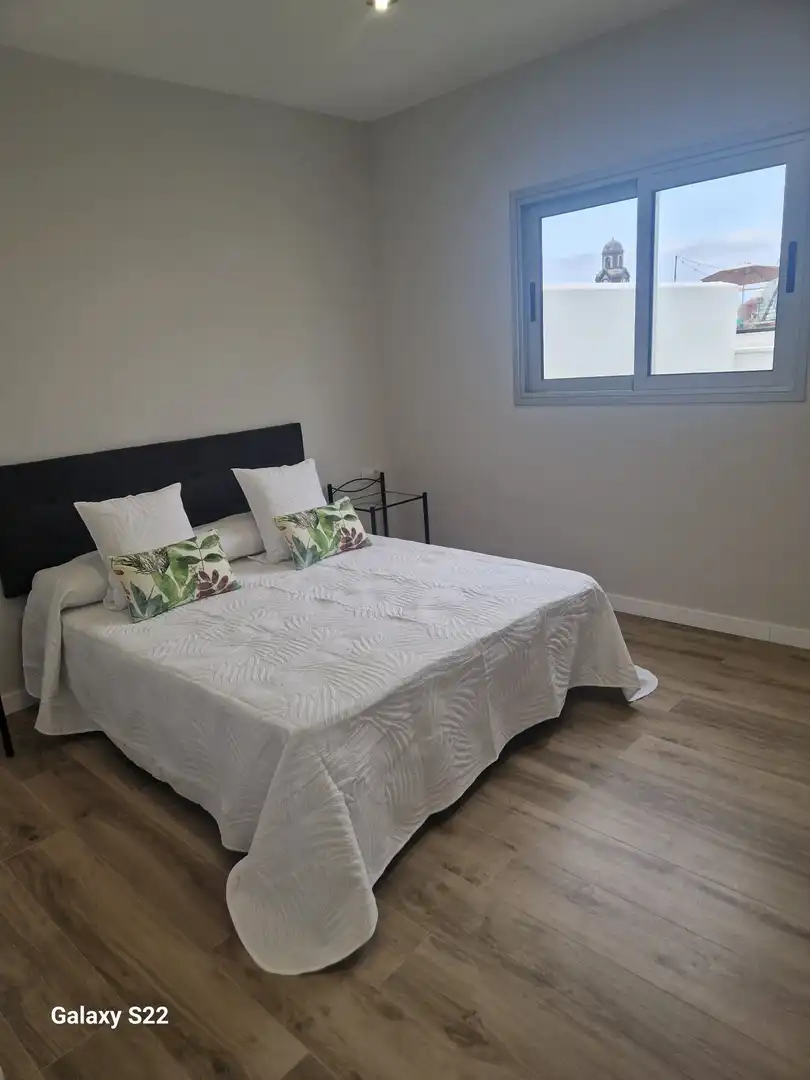 Dormitori de Àtic en venda en Puerto de la Cruz amb Parquet, Terrassa i Moblat