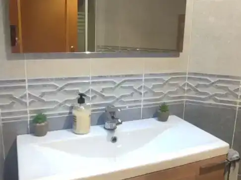 Badezimmer von Wohnung zur Miete in  Valencia Capital mit Klimaanlage