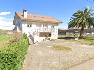 Detached house for sale in Calle Juenga