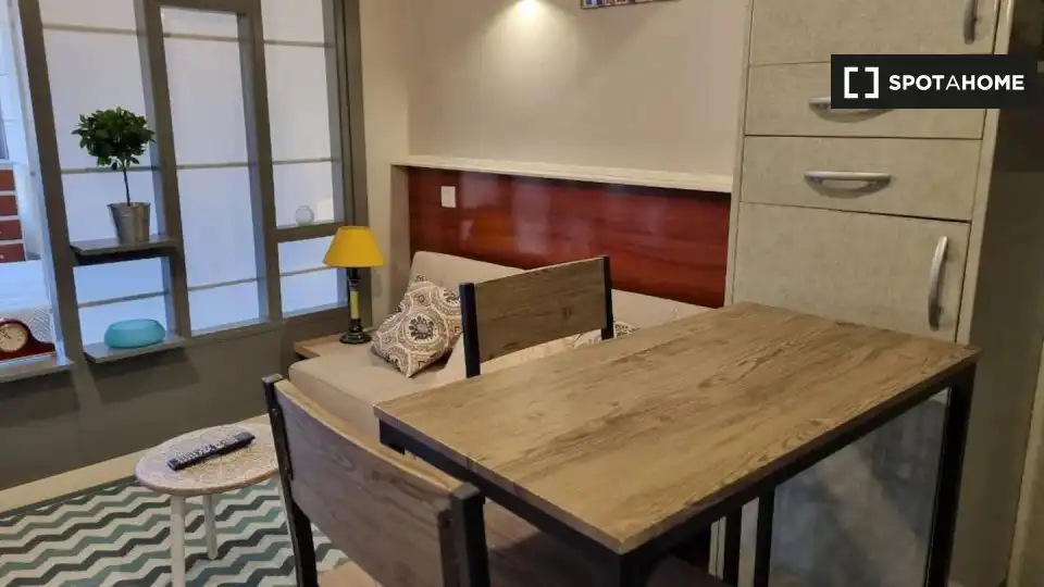 Zimmer in Salesas - Foncalada - Campoamor