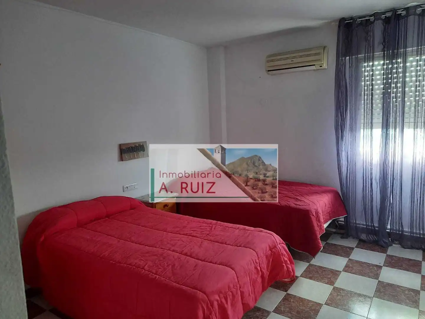 Dormitori de Edifici en venda en Lucena