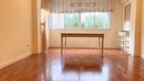 Dining room of Flat to rent in  Madrid Capital  with Air Conditioner, Heating and Oven