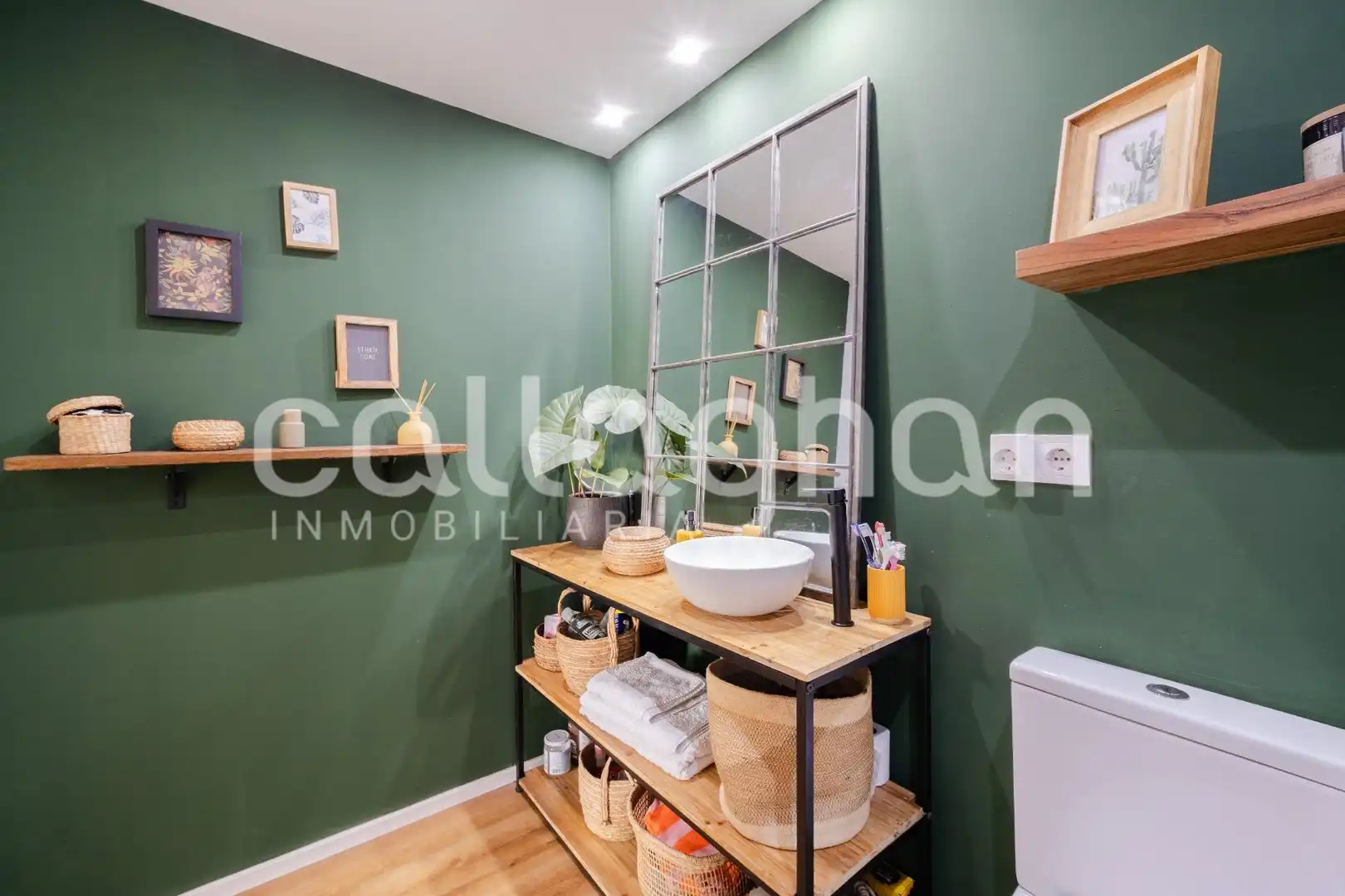 Baño de Piso en venta en Albuixech con Terraza, Amueblado y Balcón