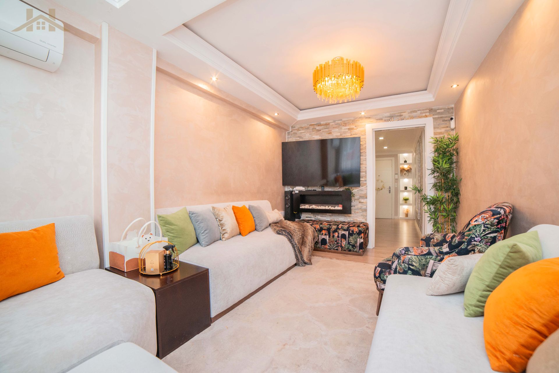 Living room of Flat for sale in Parla  with Air Conditioner and Heating