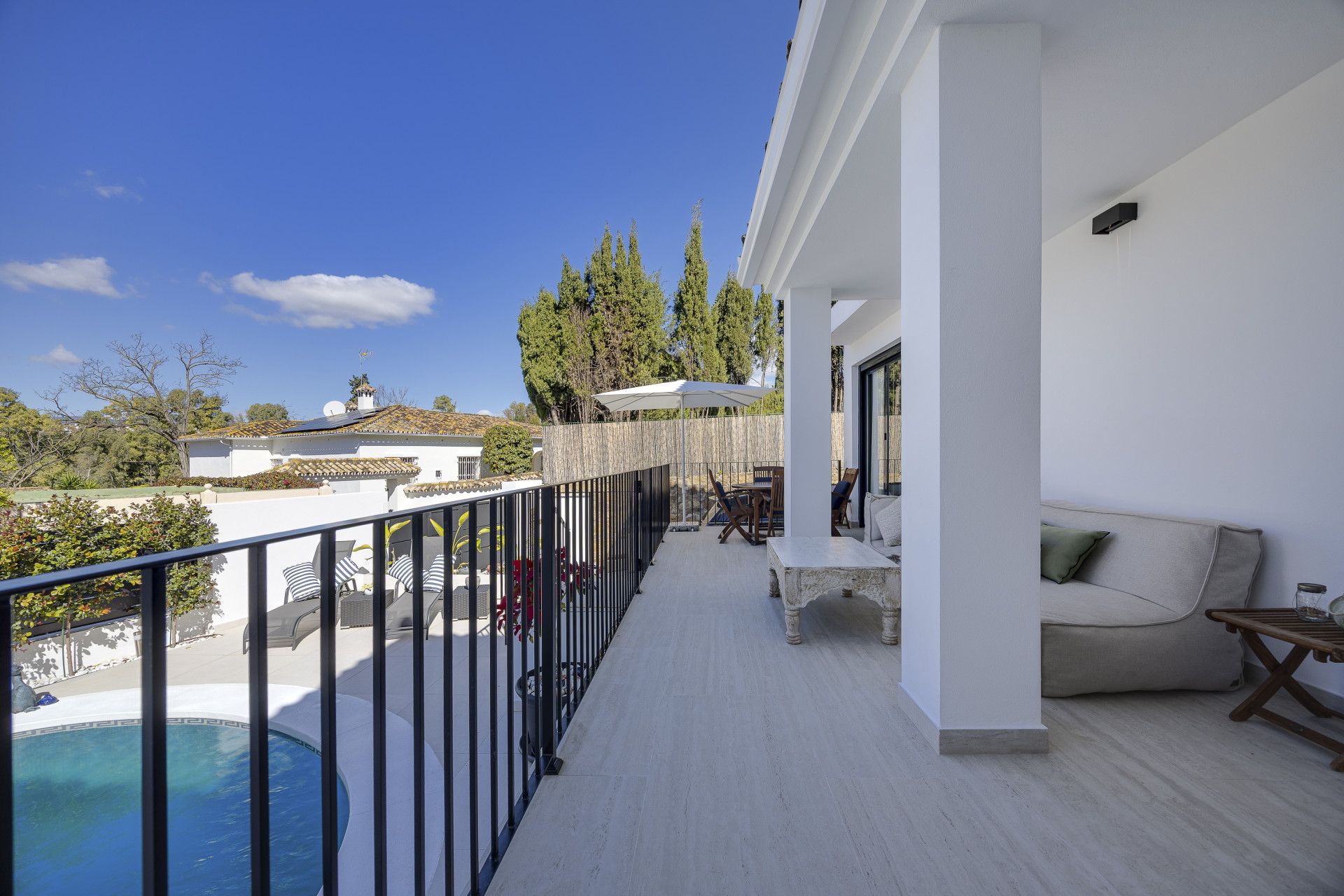 Terrassa de Casa o xalet en venda en Marbella amb Aire condicionat, Jardí privat i Terrassa
