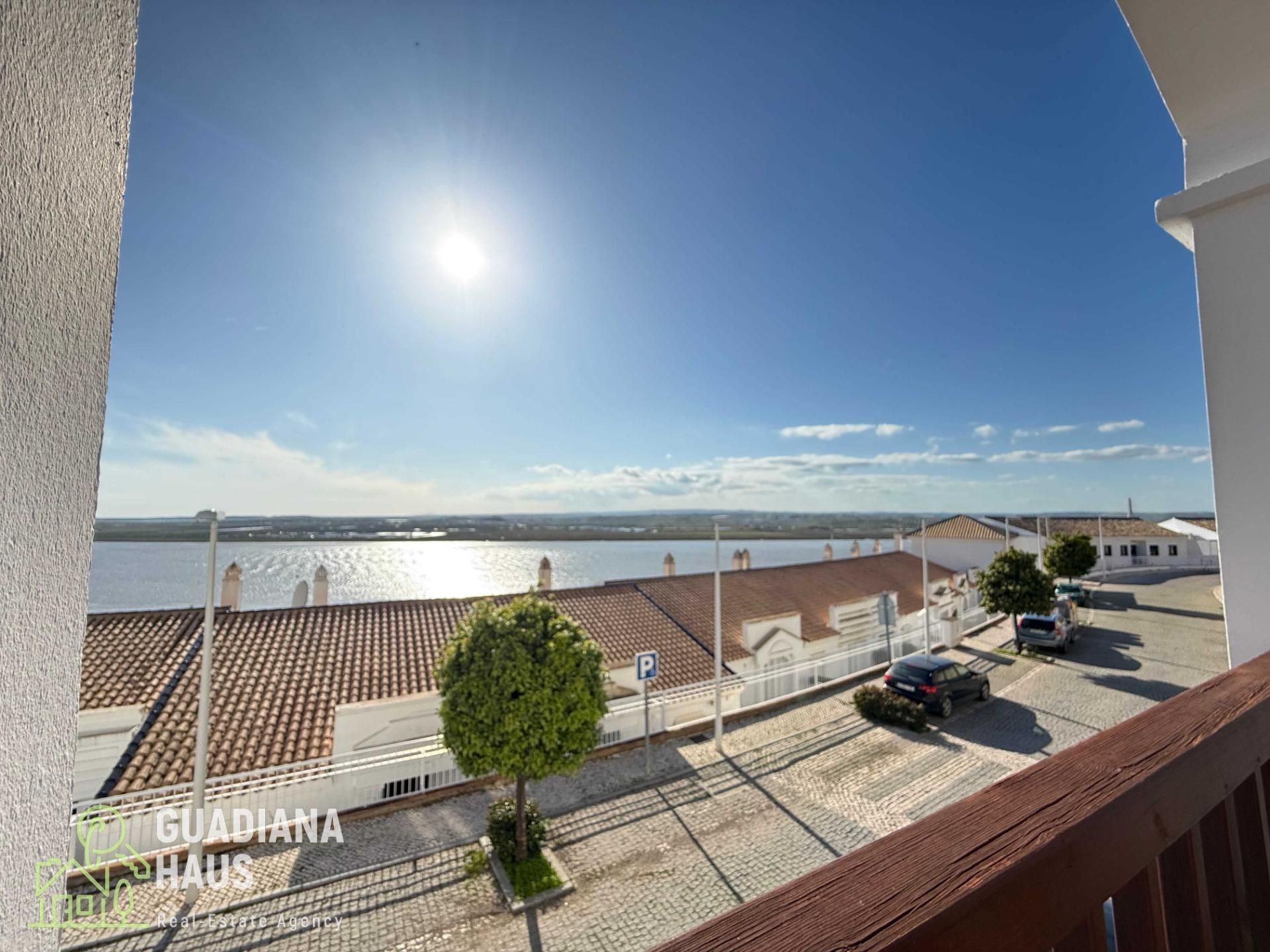 Exterior view of Single-family semi-detached for sale in Ayamonte  with Air Conditioner, Private garden and Terrace