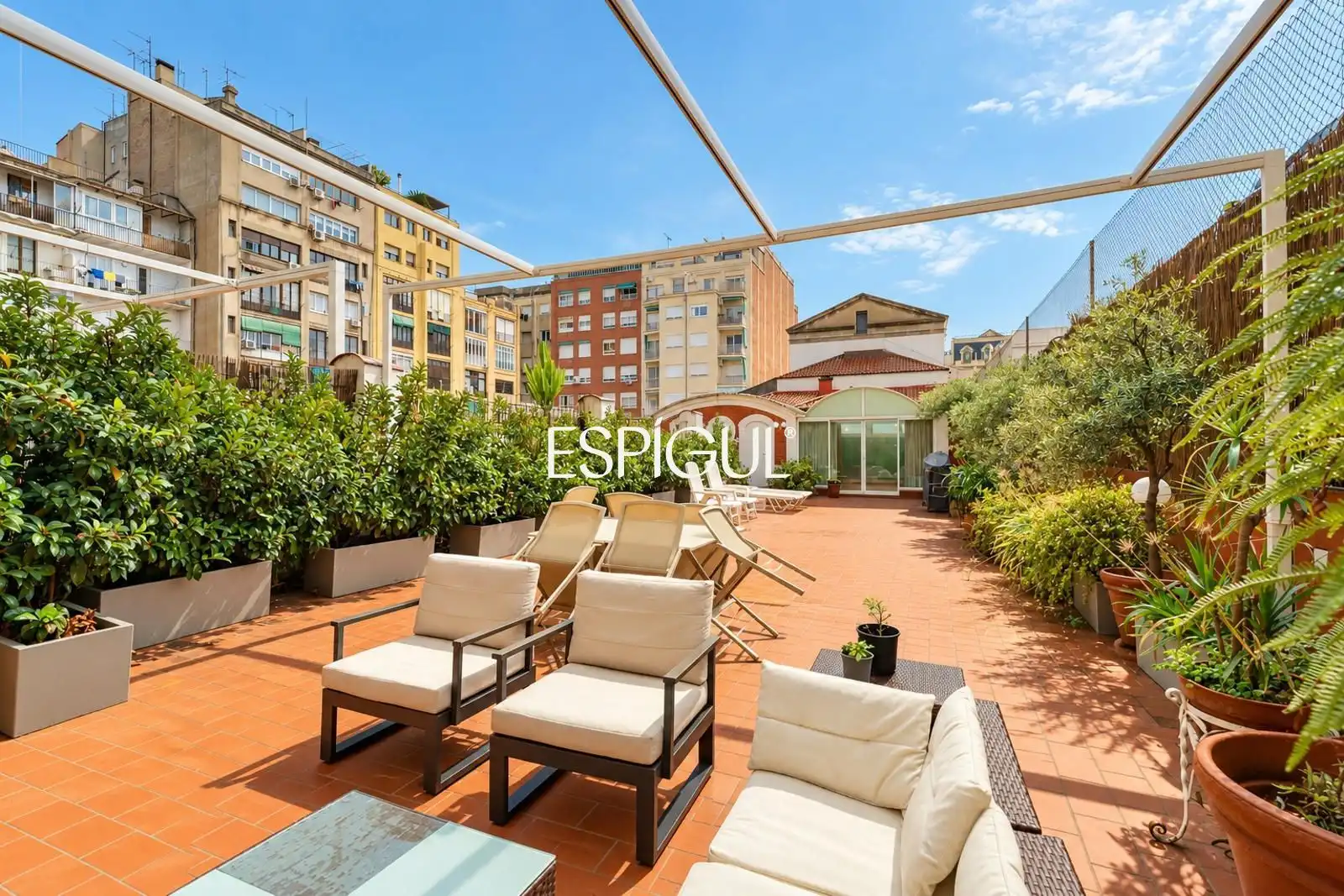Flat with balcony for sale in Corsega