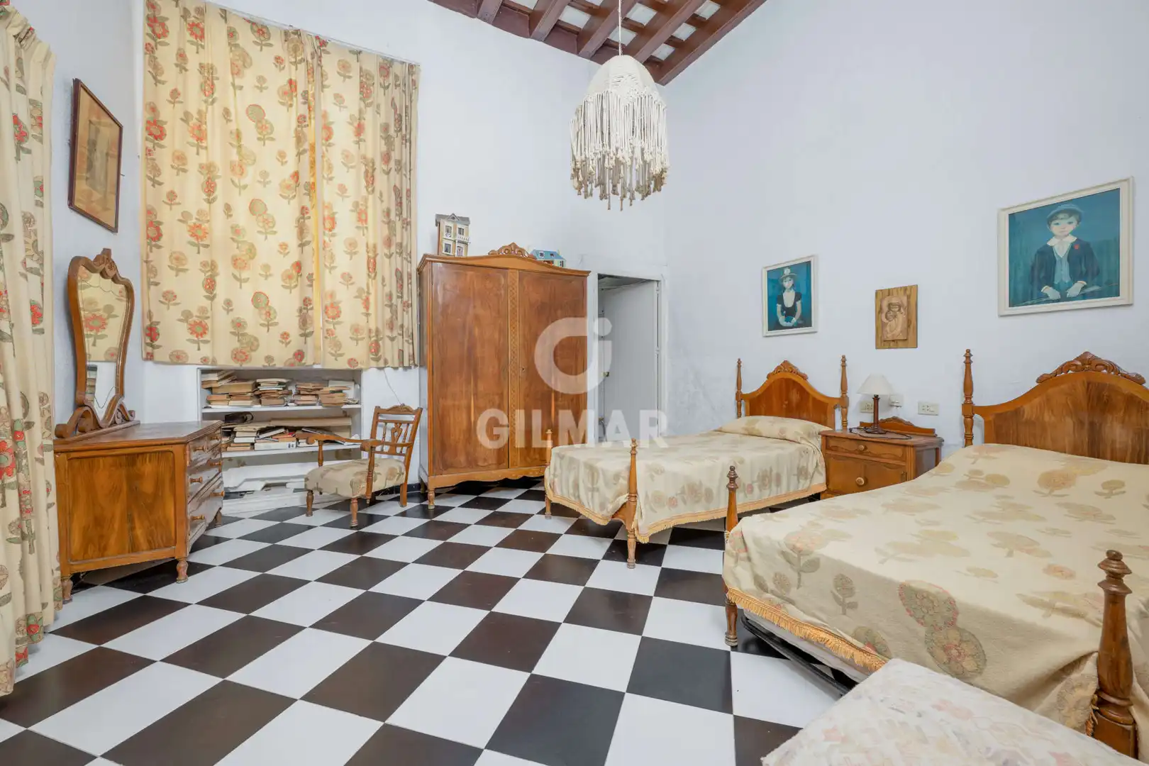 Bedroom of Detached homes for sale in San Fernando  with Heating and Private garden