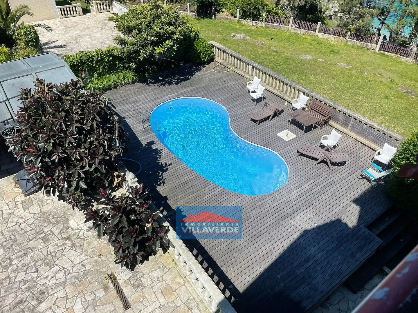Swimming pool of Houses for sale in Cangas   with Air Conditioner, Terrace and Storage room