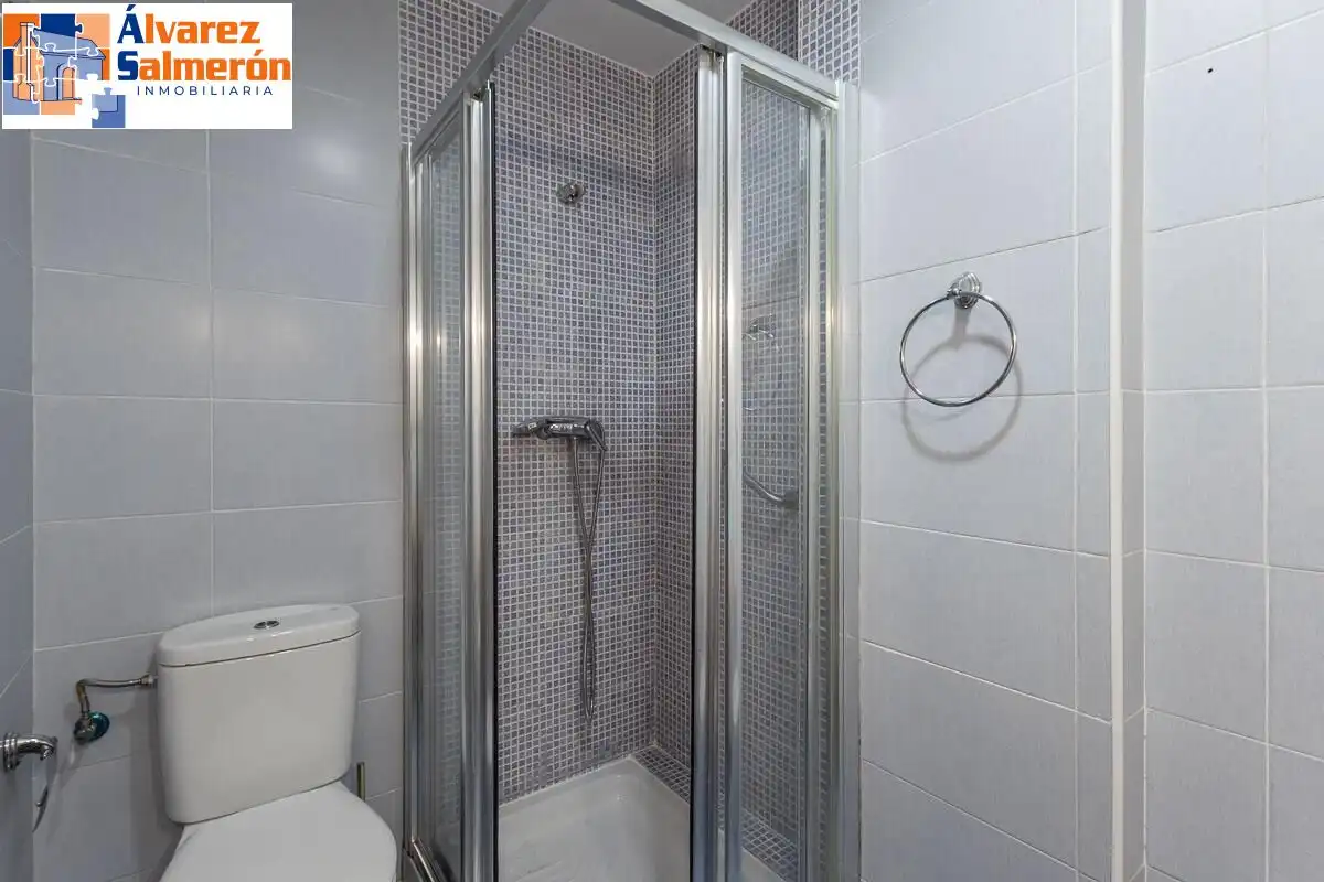 Bany de Pis en venda en Armilla amb Aire condicionat, Calefacció i Balcó