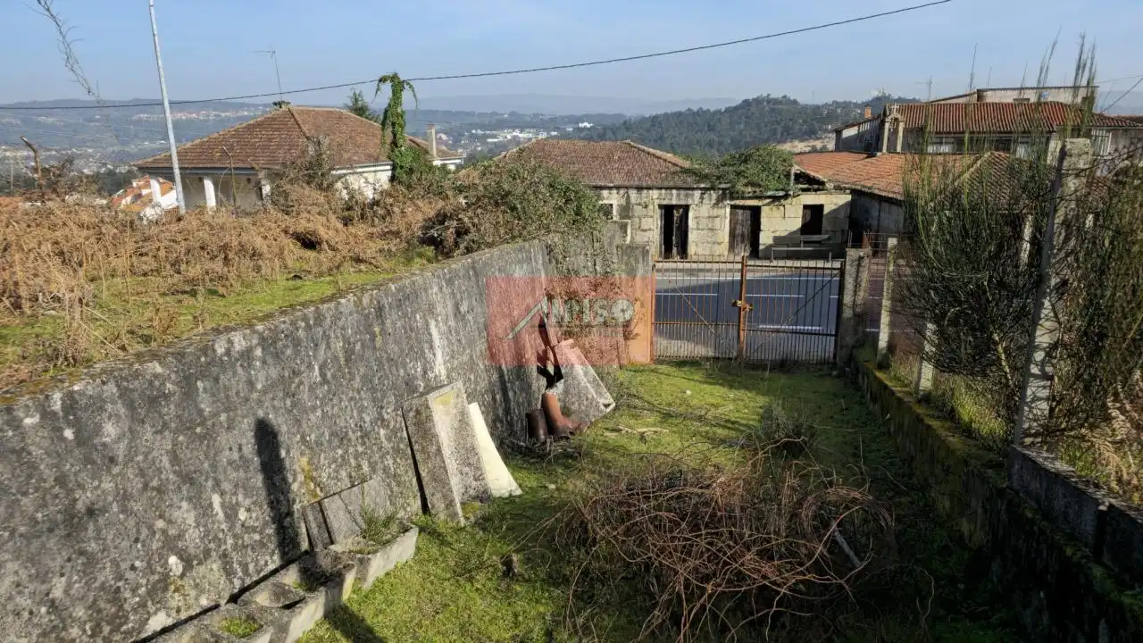 Residencial en venta en San Cibrao das Viñas