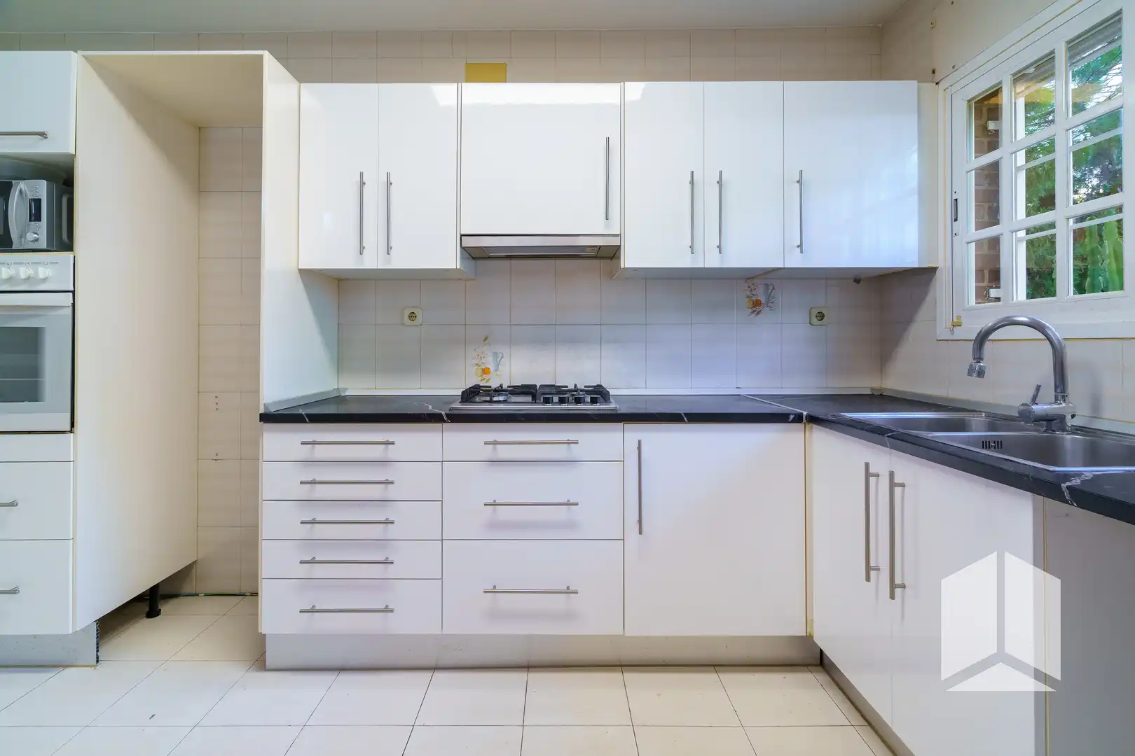 Cocina de Casa adosada en venta en Castelldefels con Aire acondicionado, Calefacción y Terraza