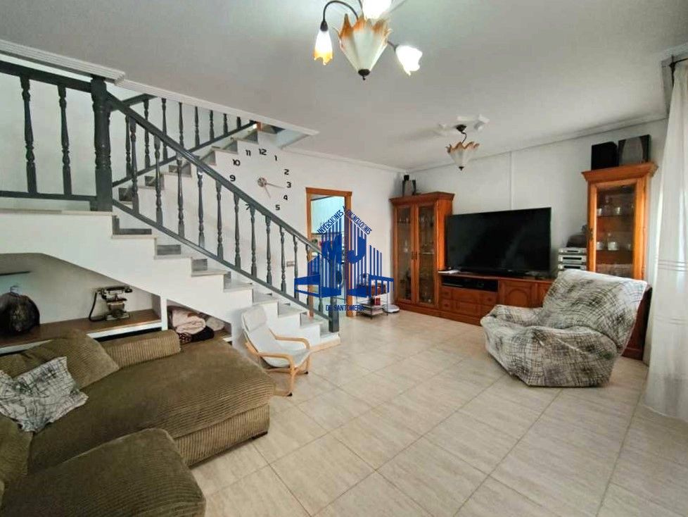 House or chalet for sale in  Murcia Capital  with Air Conditioner, Storage room and Furnished
