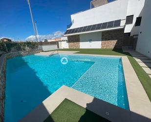 Piscina de Apartament en venda en San Pedro del Pinatar amb Aire condicionat, Calefacció i Terrassa