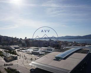 Vista exterior de Pis de lloguer en Vigo  amb Calefacció, Parquet i Balcó