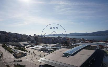 Vista exterior de Pis de lloguer en Vigo  amb Balcó